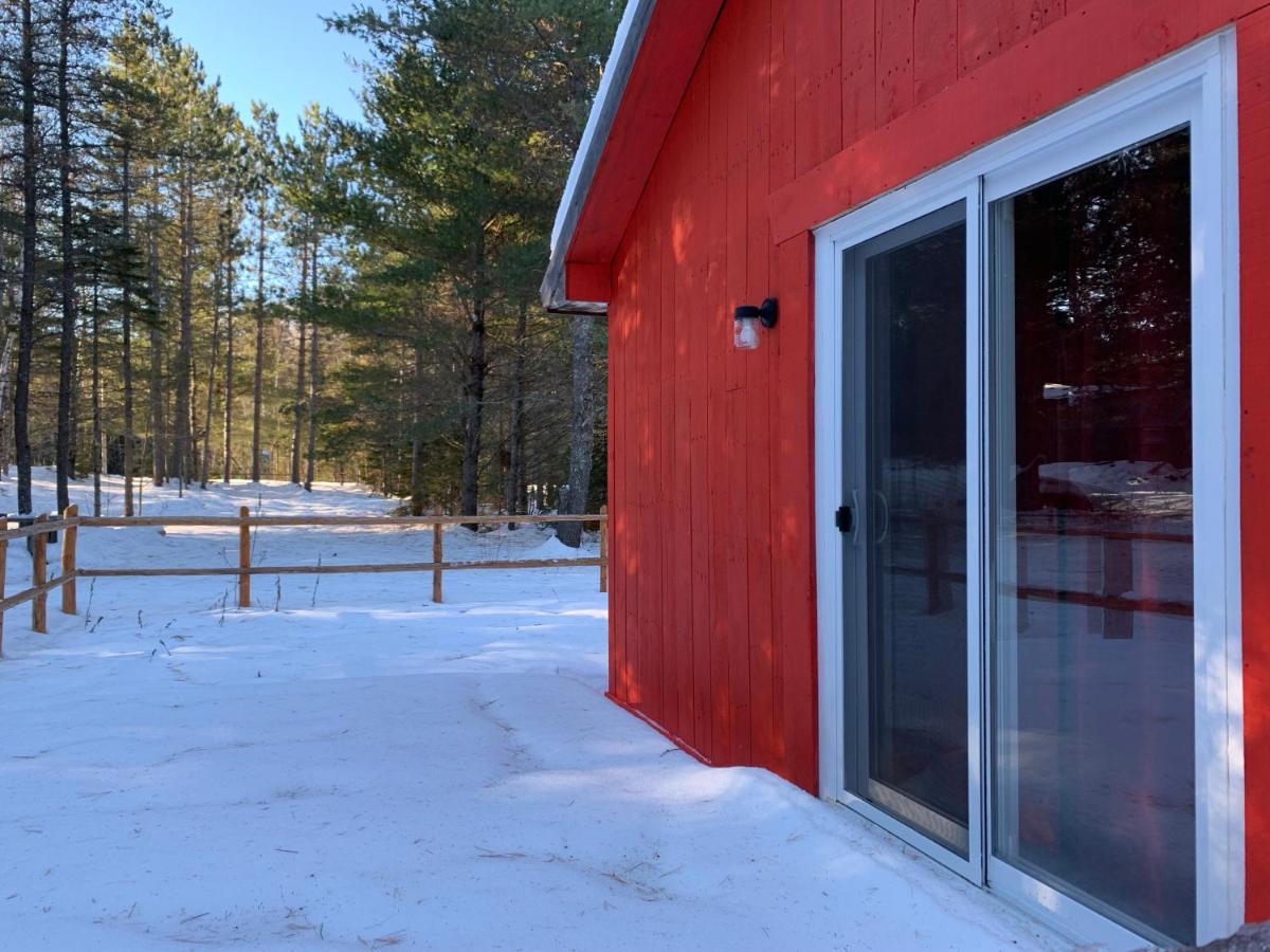 L'Auberge Refuge Du Trappeur Saint Mathieu Du Parc Exterior foto